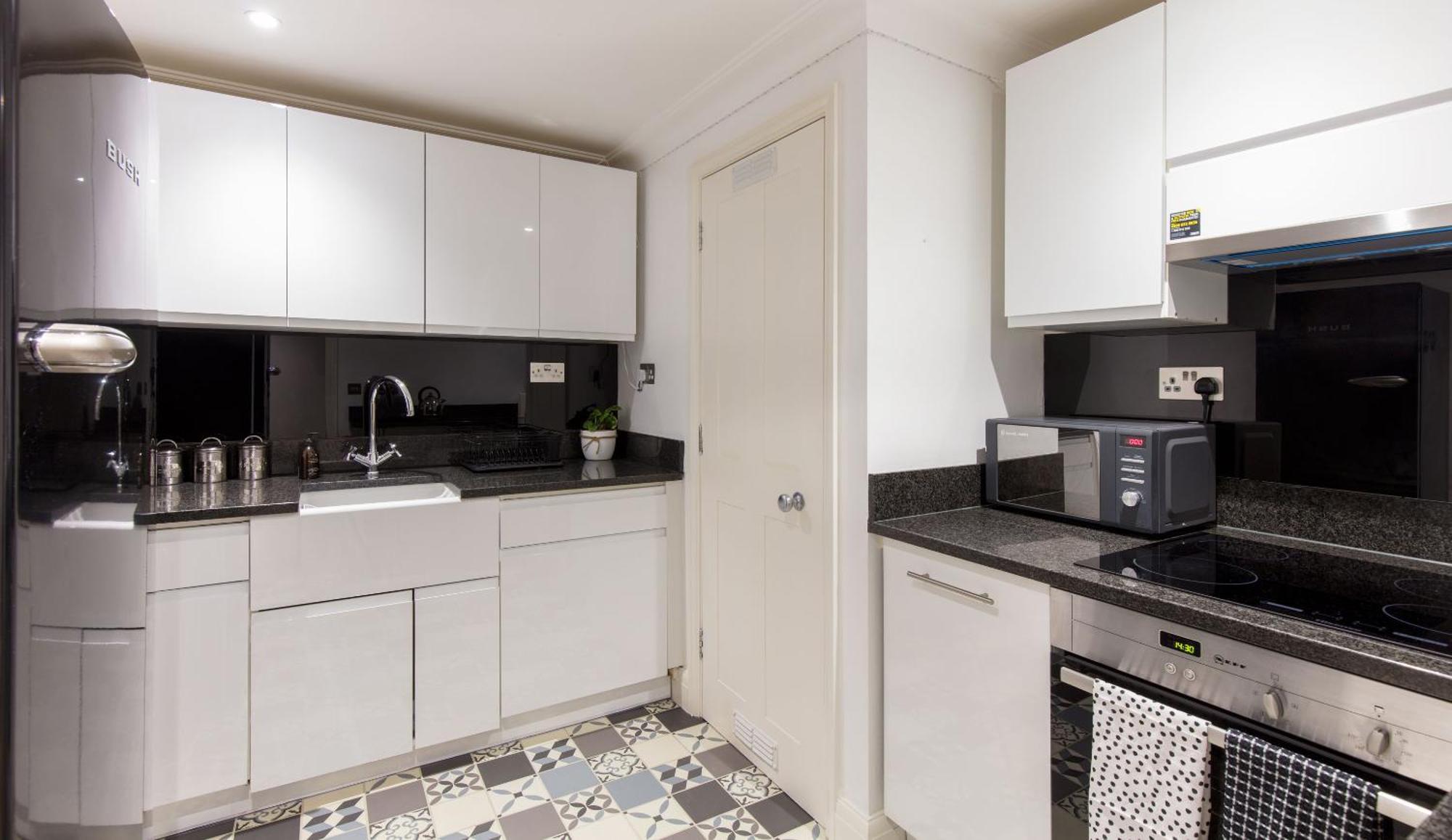 Spacious Quiet 4Bedrooms 6Beds House With Private Garage 5Min Walk To Paddington Station London Kültér fotó